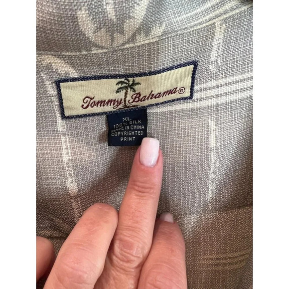 Tommy Bahama Gray Green Floral Silk Shirt - Size XL - Picture 2 of 5